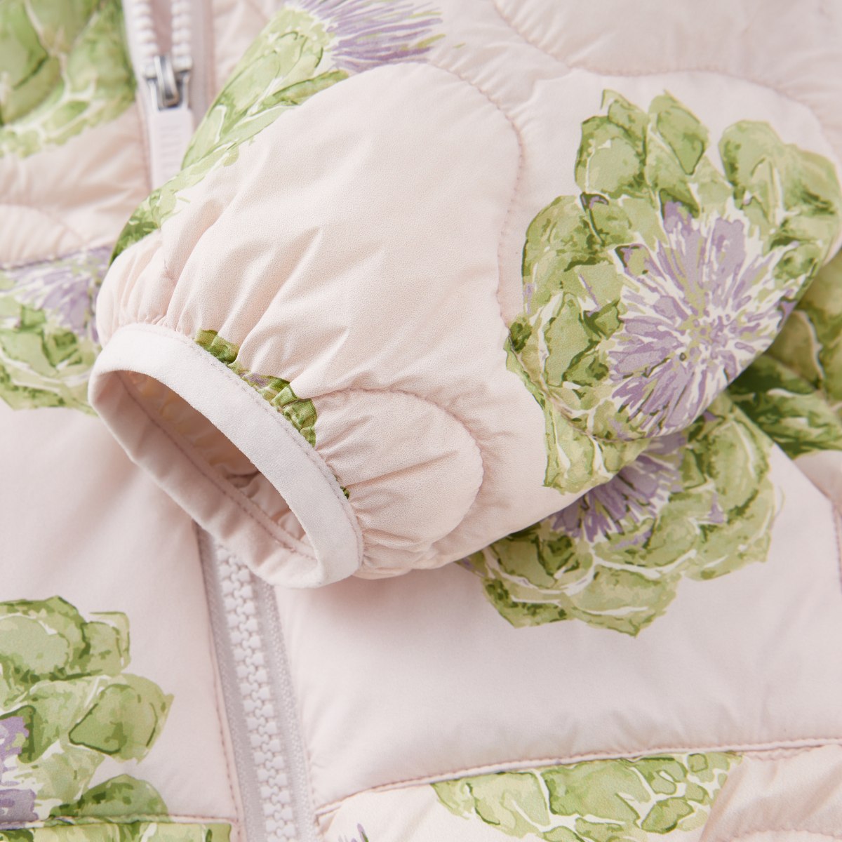 Artichoke Lightweight Down Hooded Jacket Sleeve