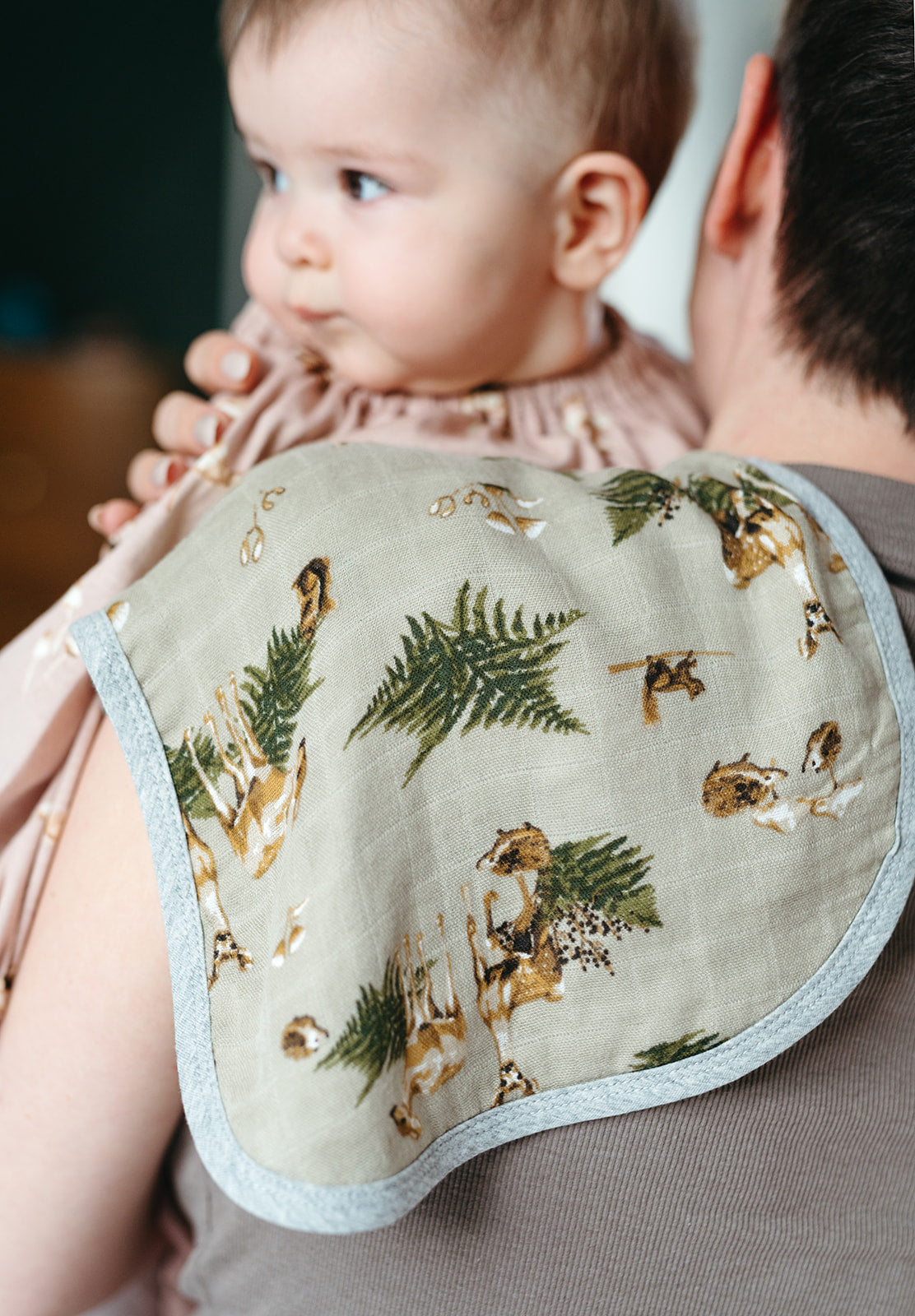 Forest Party Contour Four Layer Burp Cloth