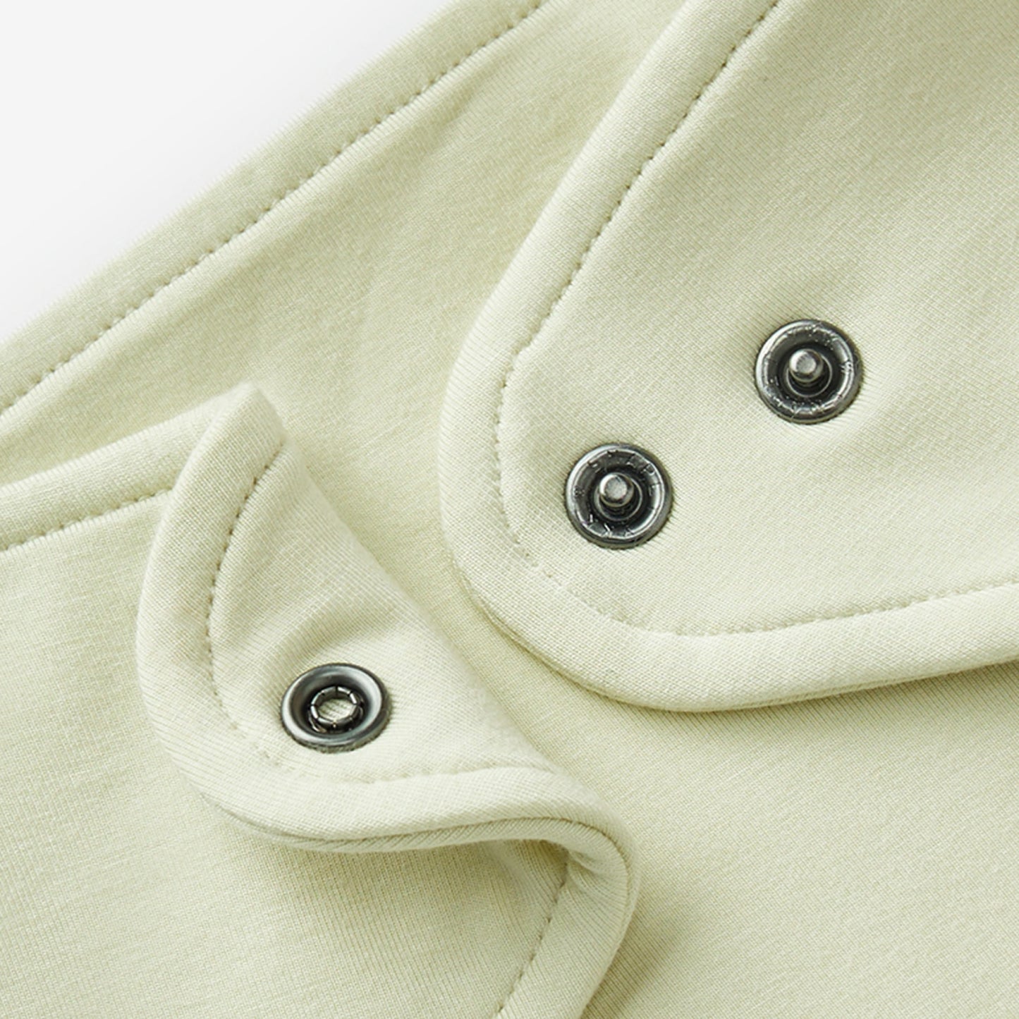 Aloe Luxe Solid Kerchief Bib