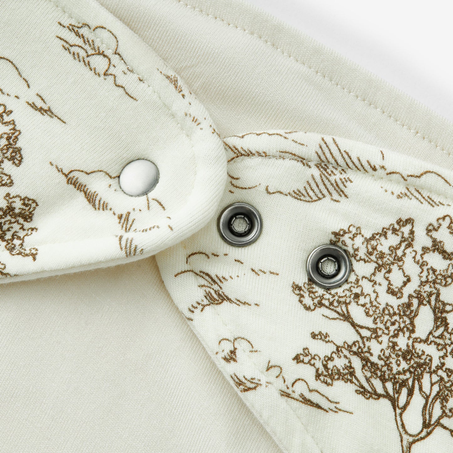Country Toile Luxe Stretch Kerchief Bib