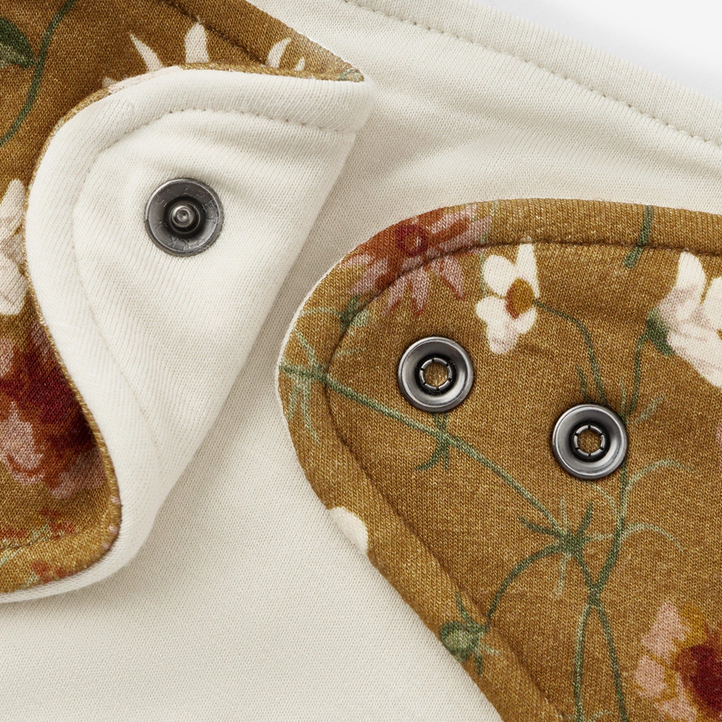 Wildflower Luxe Stretch Kerchief Bib
