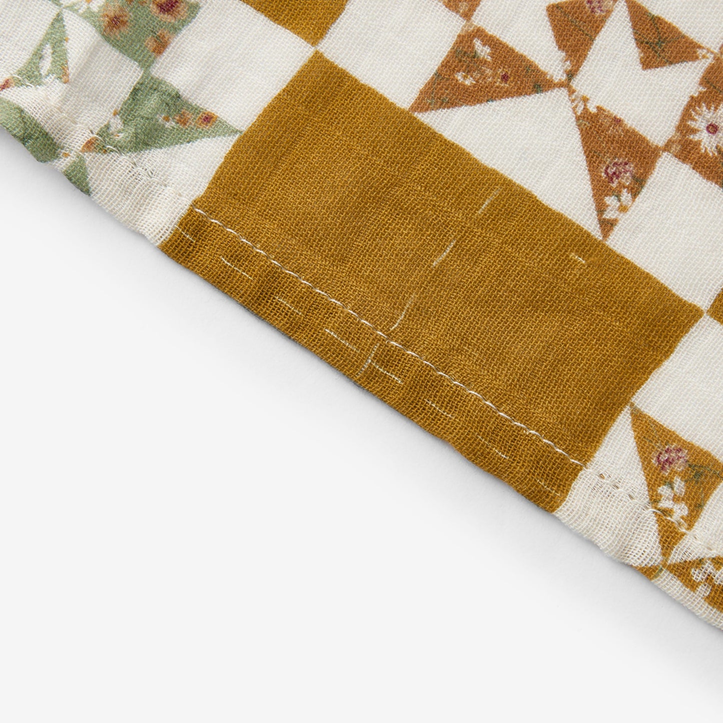 Quilt Organic Cotton Two-Piece Burp Cloth Set