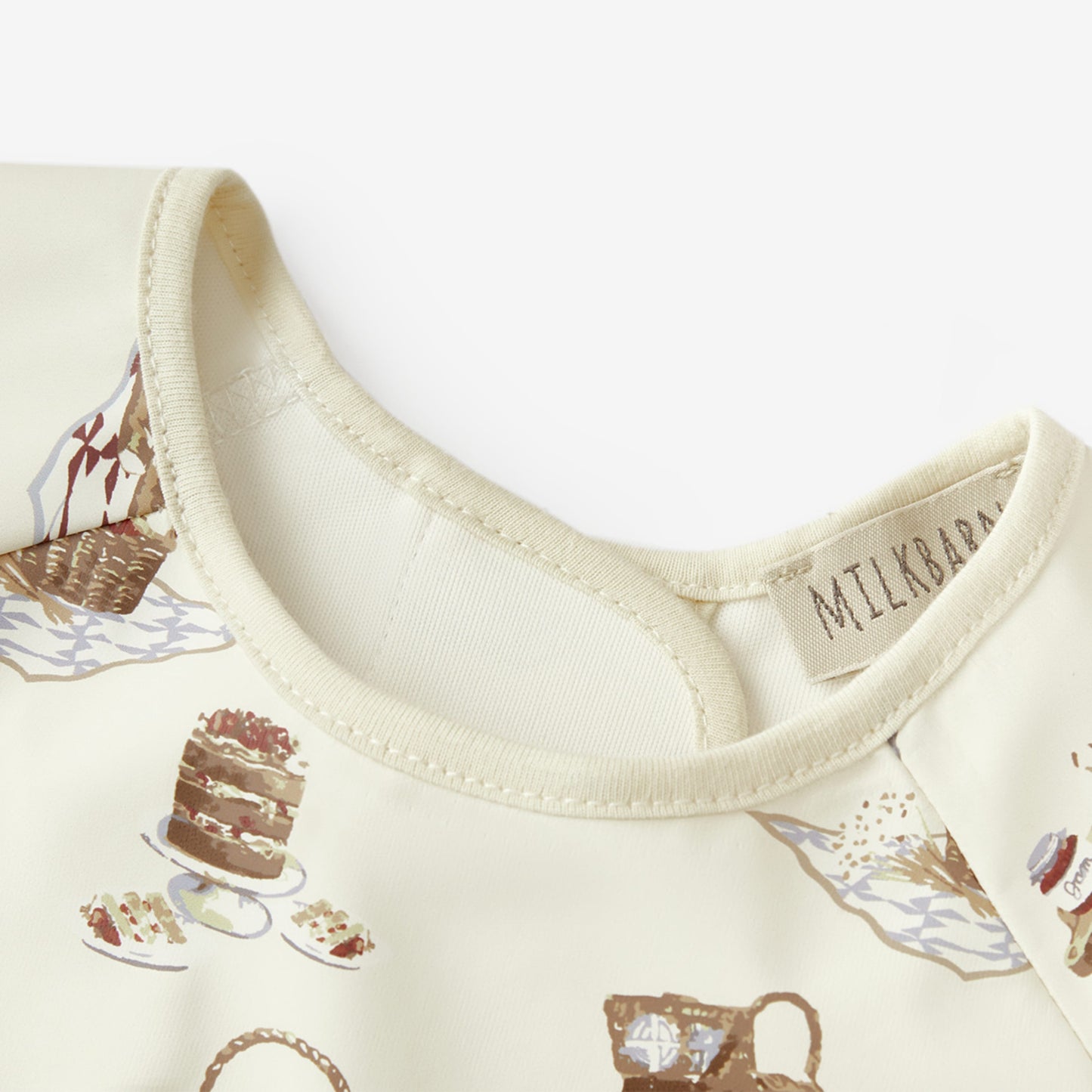 Picnic Long Sleeve Pocket Bib