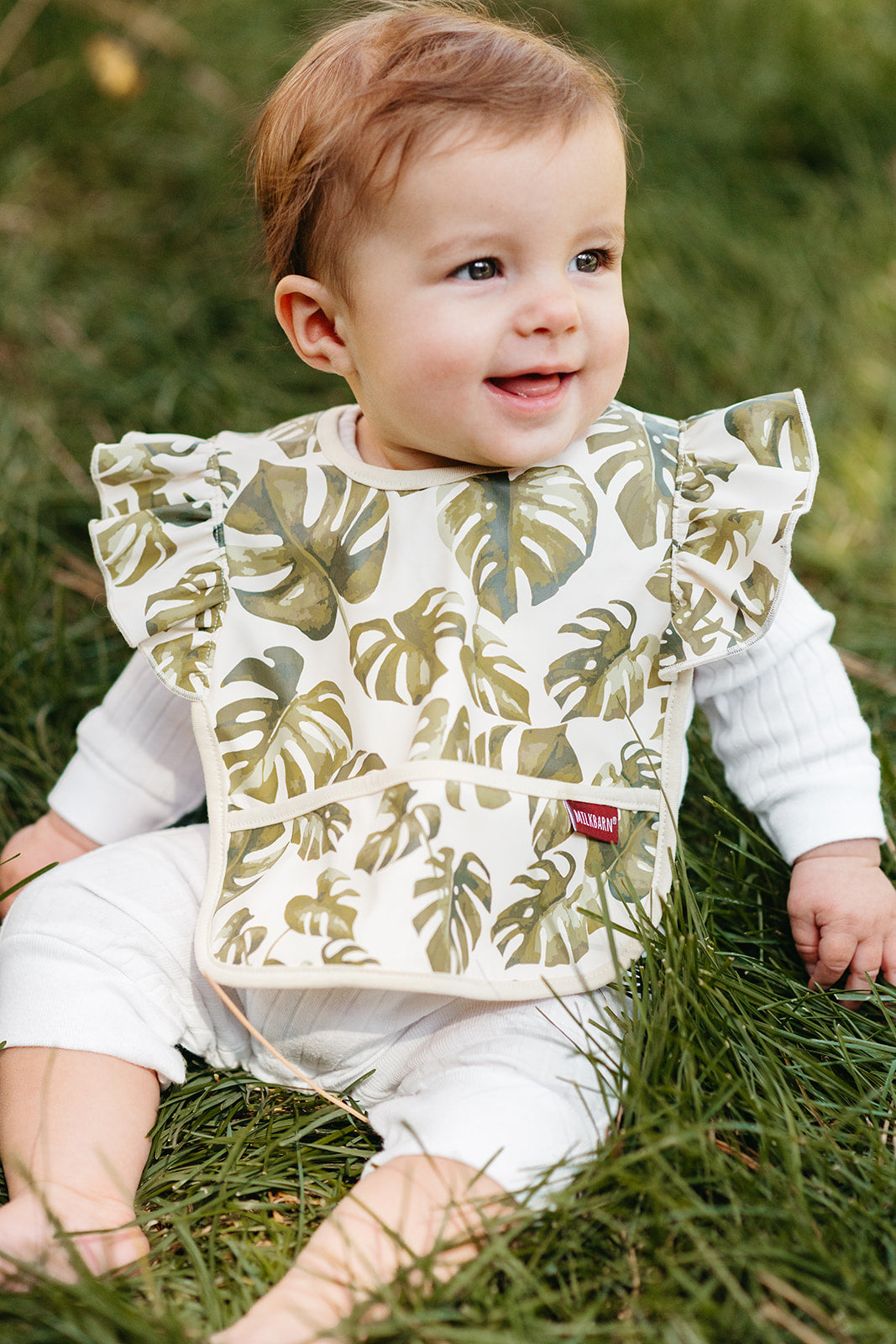 Tulip Ruffle Pocket Bib