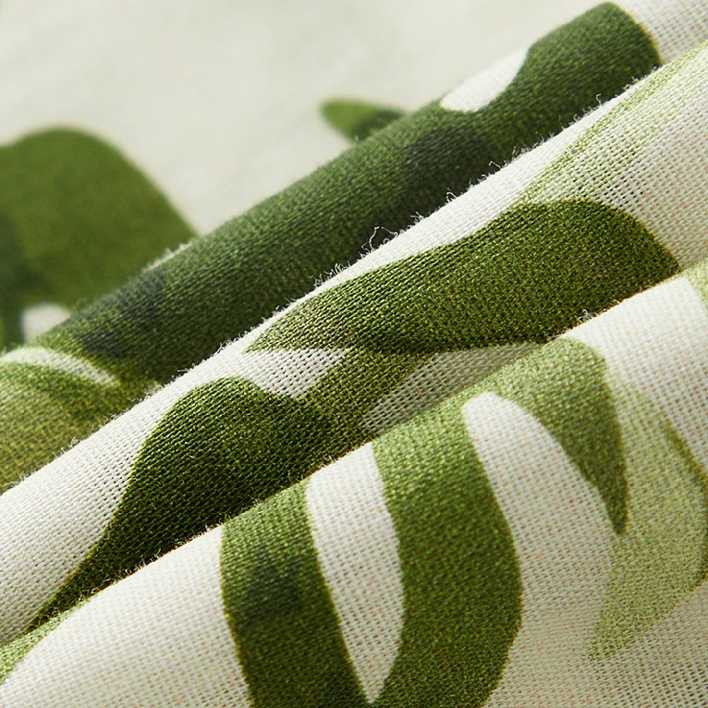 Island Leaf Collared Shortall