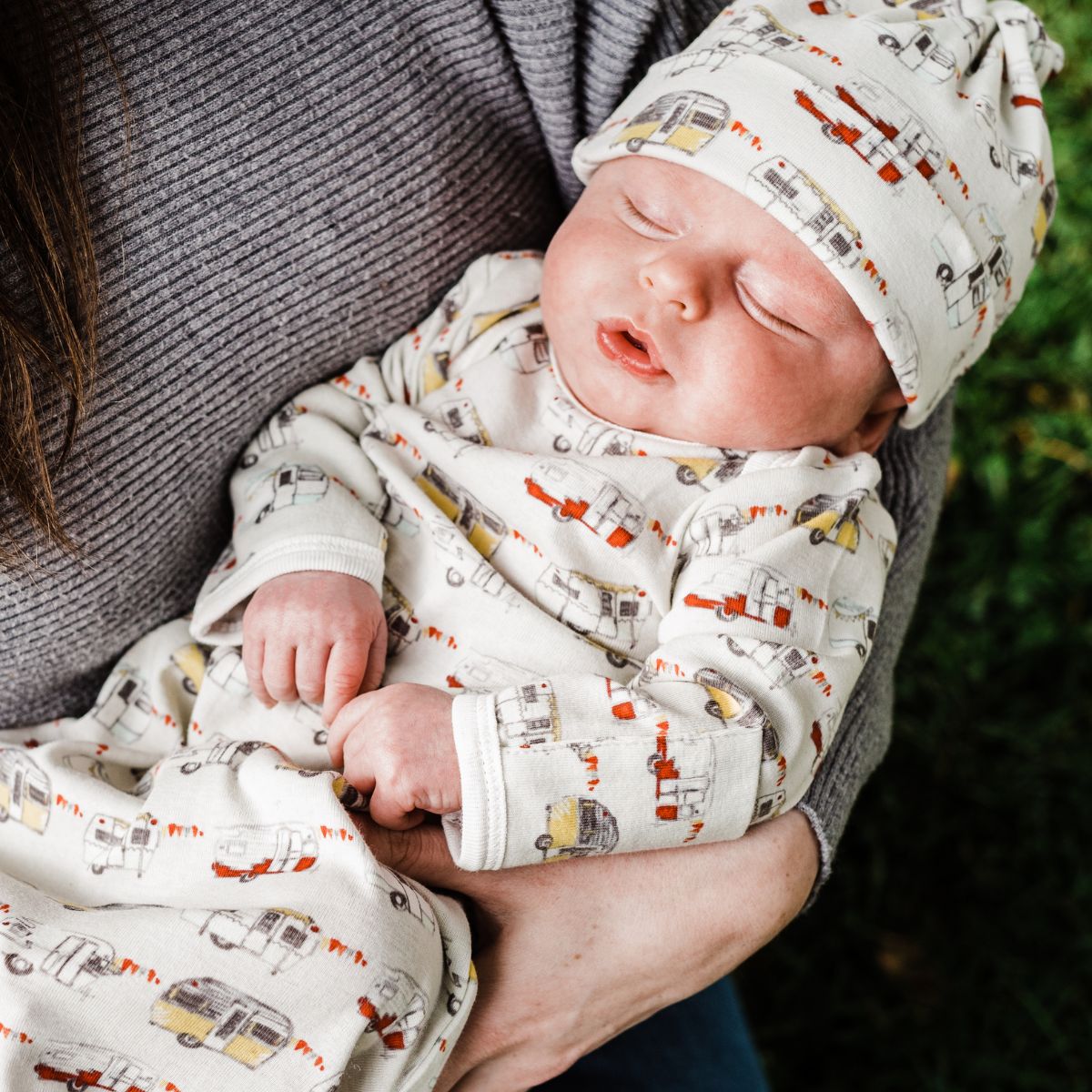 Cat Cotton Stretch Newborn Gown & Hat Set