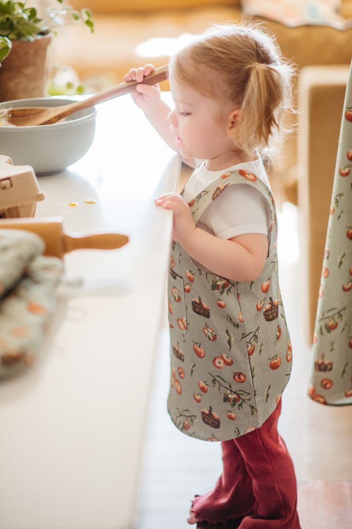 Apple Orchard Little Helper Apron
