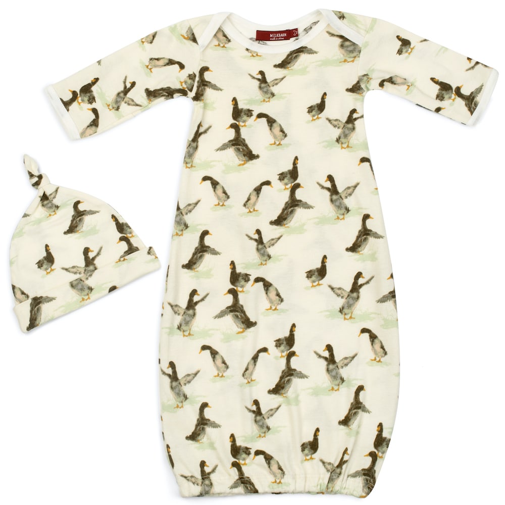 Organic cotton newborn gown and hat set with gray and white duckling print, eco-friendly and gentle, perfect for newborns and baby showers