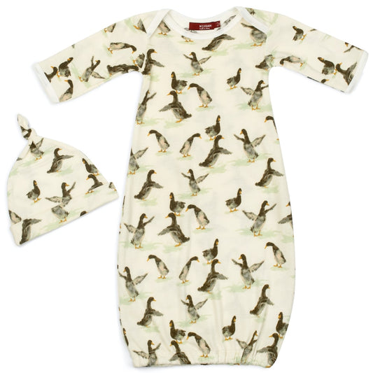 Organic cotton newborn gown and hat set with gray and white duckling print, eco-friendly and gentle, perfect for newborns and baby showers